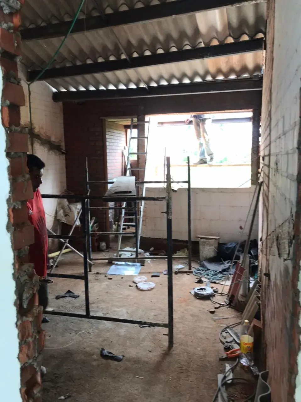 Ampliación de cuarto principal en casa en Cali: remodelación de obra blanca con nuevas dimensiones y acabados