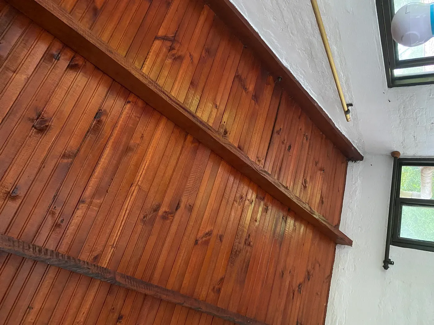 Cielo raso en esterilla deteriorado en vivienda campestre Jamundí — sistema antiguo antes del cambio de cubierta