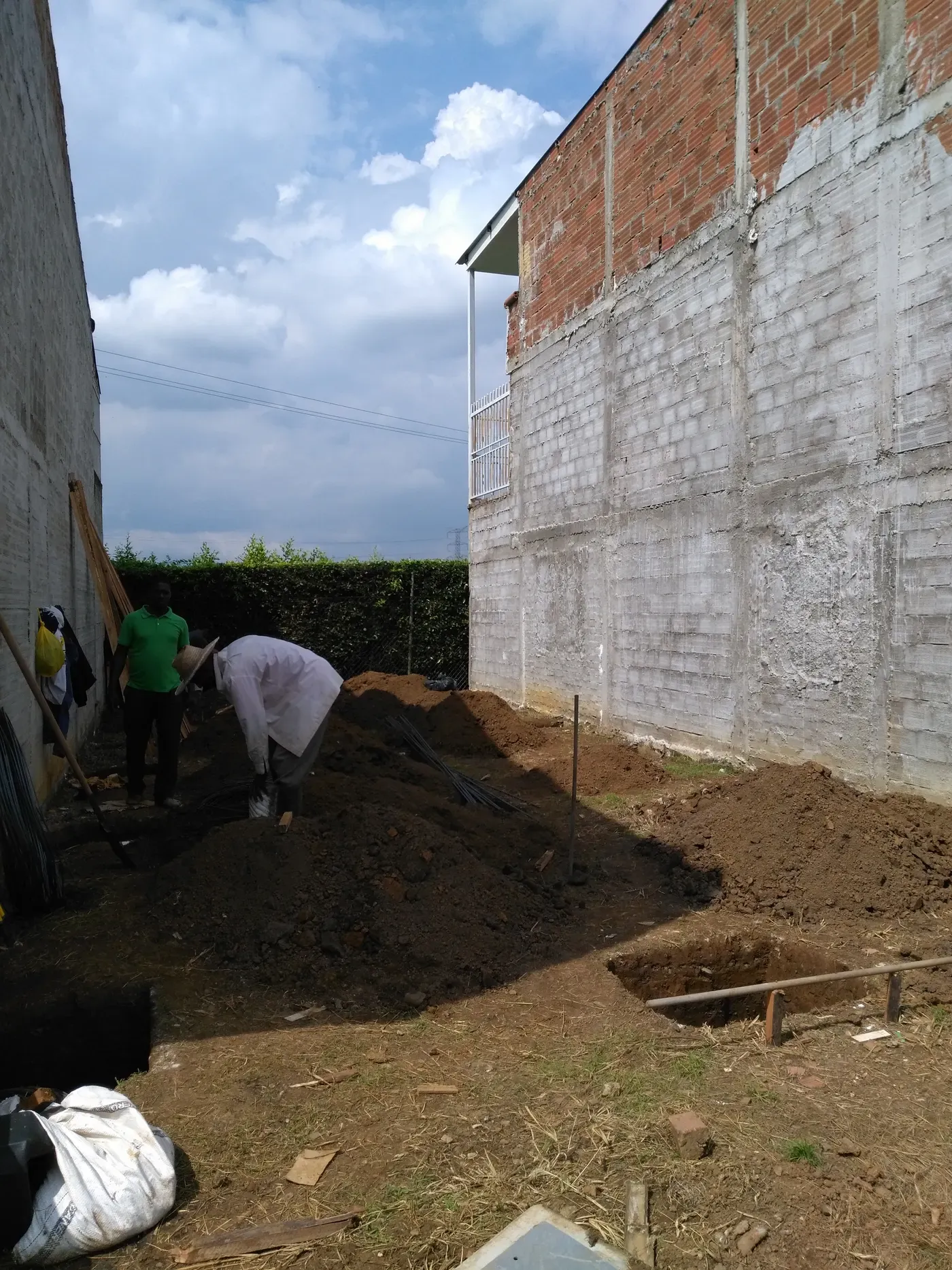 Descapote y preparación del terreno para construcción de vivienda en Jamundí por CAMARK Projects